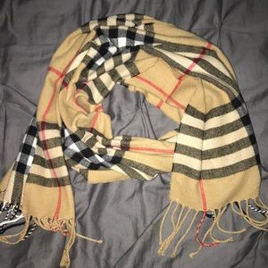Plaid scarf